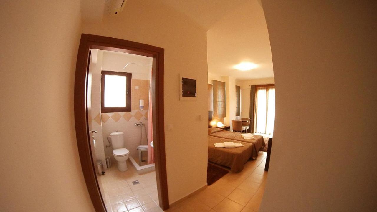 Ahilion Hotel Kalavryta Exterior foto