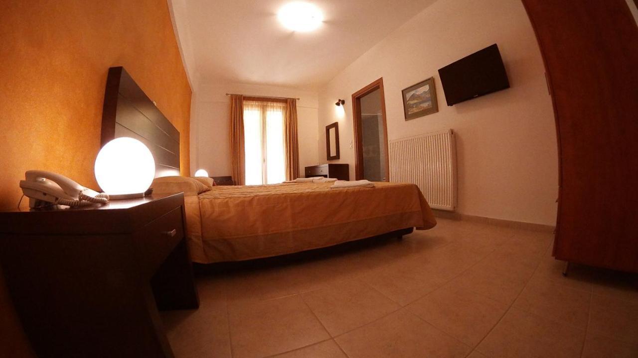 Ahilion Hotel Kalavryta Exterior foto