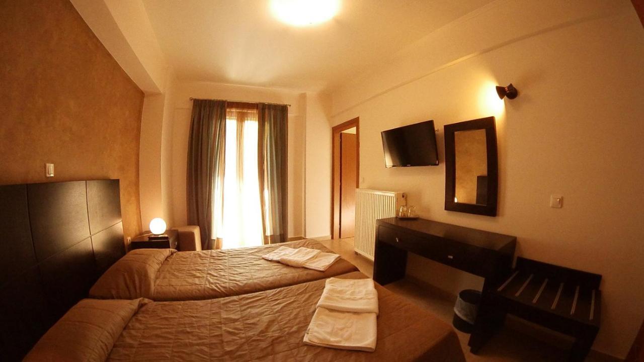 Ahilion Hotel Kalavryta Exterior foto